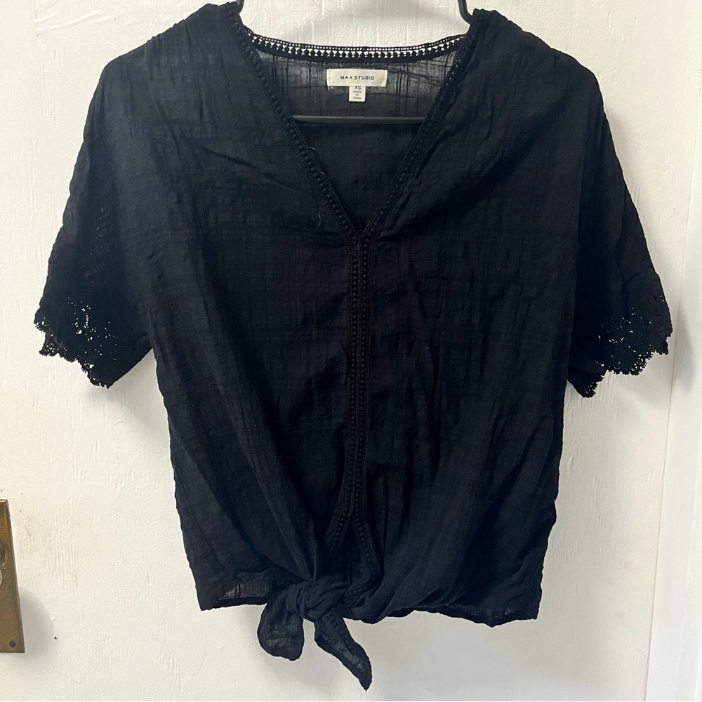 Max Studio Women’s Short Sleeve V-Neck Top Size XS In Black